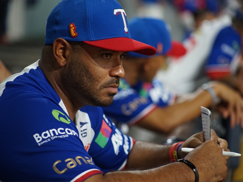 Tiburones de La Guaira despide a Gregorio Petit y Marco Davalillo vuelve como mánager a la LVBP