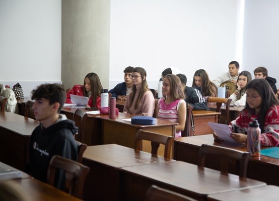 Monteávila, IESA y Los Arcos se unen para formar a los emprendedores del futuro