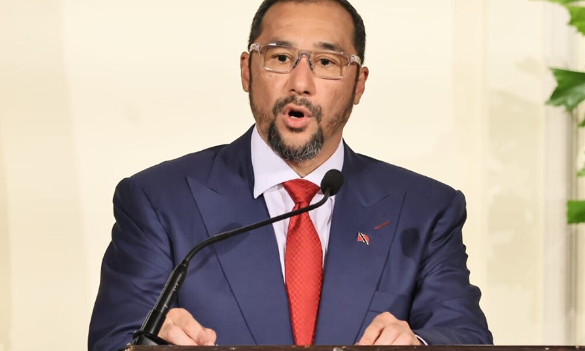 Stuart Young procura evitar la suspensión de los acuerdos energéticos entre Venezuela y Trinidad