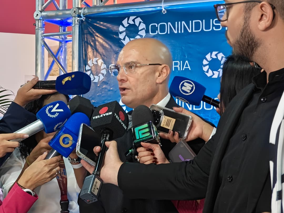 Industriales plantean amplia reforma tributaria porque los impuestos absorben 52% de las ganancias