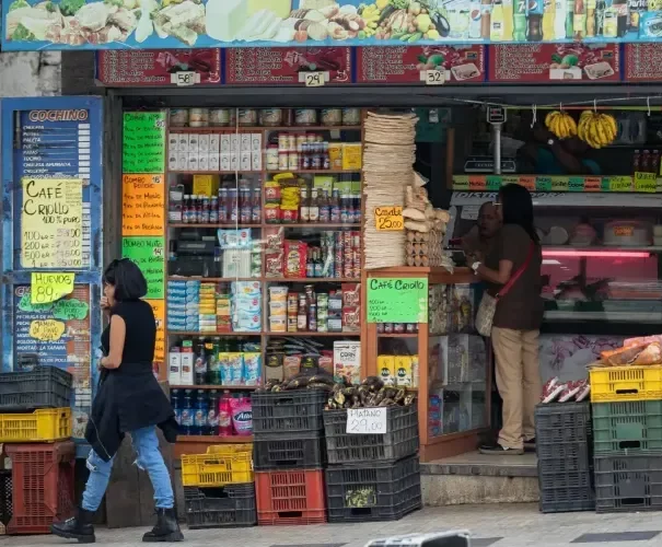 Cámara de Comercio de Caracas solicita usar solo mecanismos oficiales para la comercialización de productos