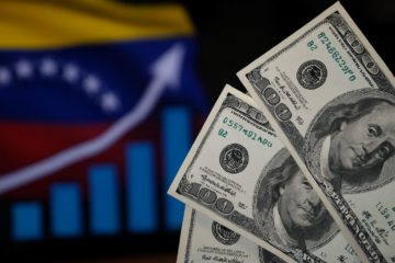 D&oacute;lar oficial super&oacute; los Bs.290 antes del asueto navide&ntilde;o y avanza hacia un cierre anual en Bs.300