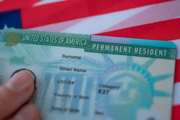 EEUU hará «revisión rigurosa» de tarjetas de residente a venezolanos y ciudadanos de 18 nacionalidades