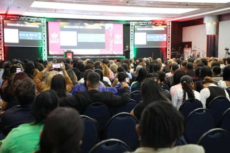 Con sus productos y servicios el Banco del Tesoro comparti&oacute; Visi&oacute;n de Abundacia en Congreso CREA 2025