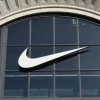Nike gana un 31% menos en primeros seis meses y baja un 9% en operaciones postmercado