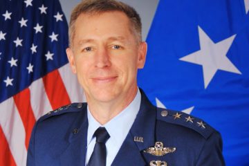 Evan L. Pettus asumió el liderazgo del Comando Sur de EEUU en medio de tensiones con Venezuela