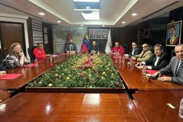 Gremios privados plantean aplicaci&oacute;n de monotributo para la econom&iacute;a informal