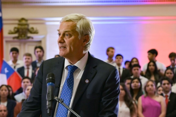 Chile gir&oacute; con todo a la derecha: Jos&eacute; Antonio Kast fue electo presidente con casi 60% de los votos