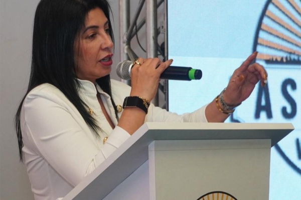 Marlene Arenas se convierte en la primera mujer presidenta de Asocabra Venezuela