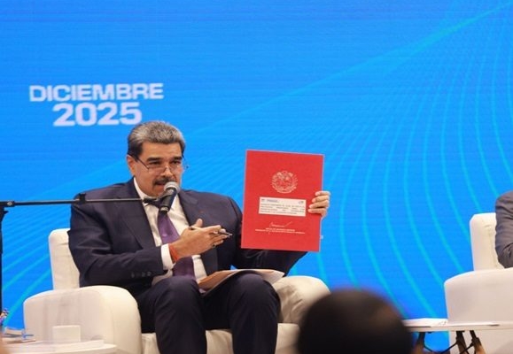 Maduro firma Protocolo Unificado para las Exportaciones No Petroleras