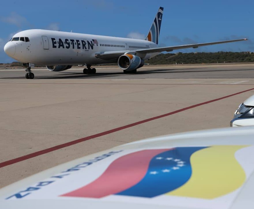 El vuelo n&uacute;mero 102: Llegaron a Venezuela 182 migrantes en un vuelo de repatriaci&oacute;n desde EEUU