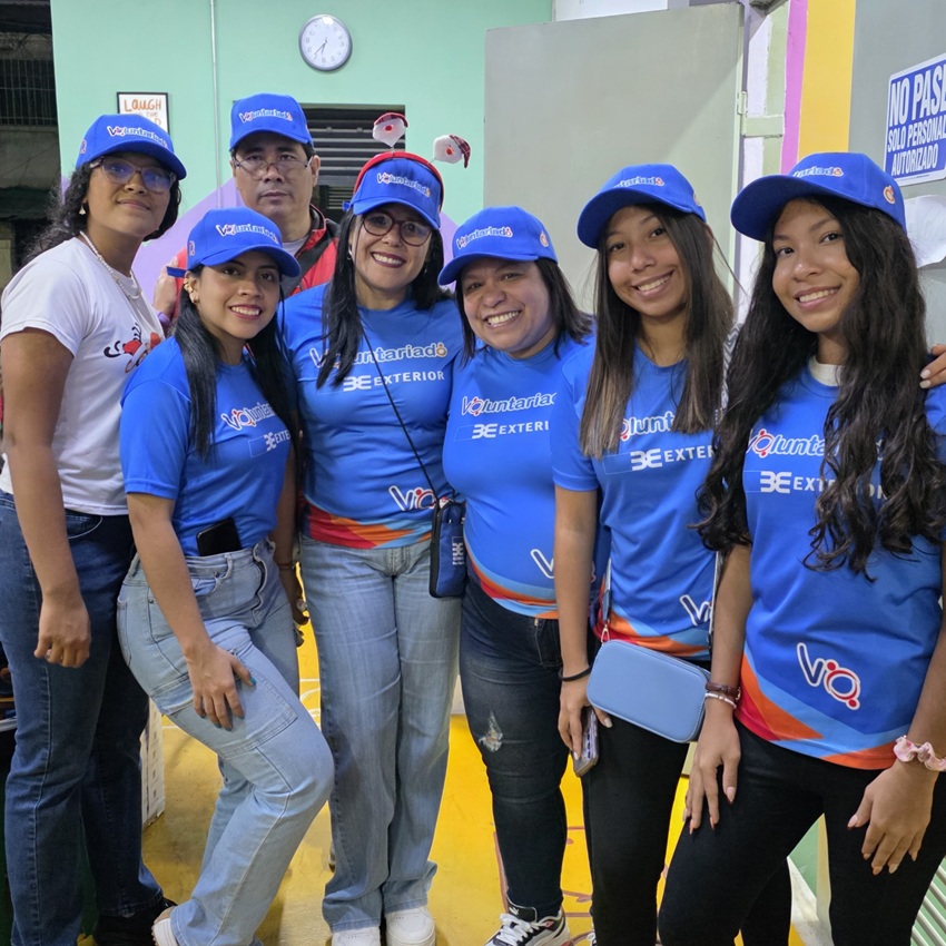 Banco Exterior y “Regala una Sonrisa” celebraron una Navidad inolvidable con niños de La Guaira
