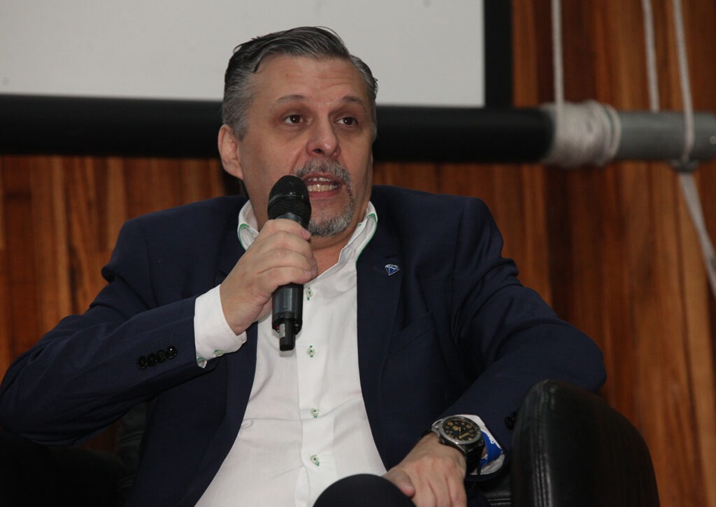 #Expertos: Remuneraciones deben adaptarse a la realidad econ&oacute;mica y no a expectativas