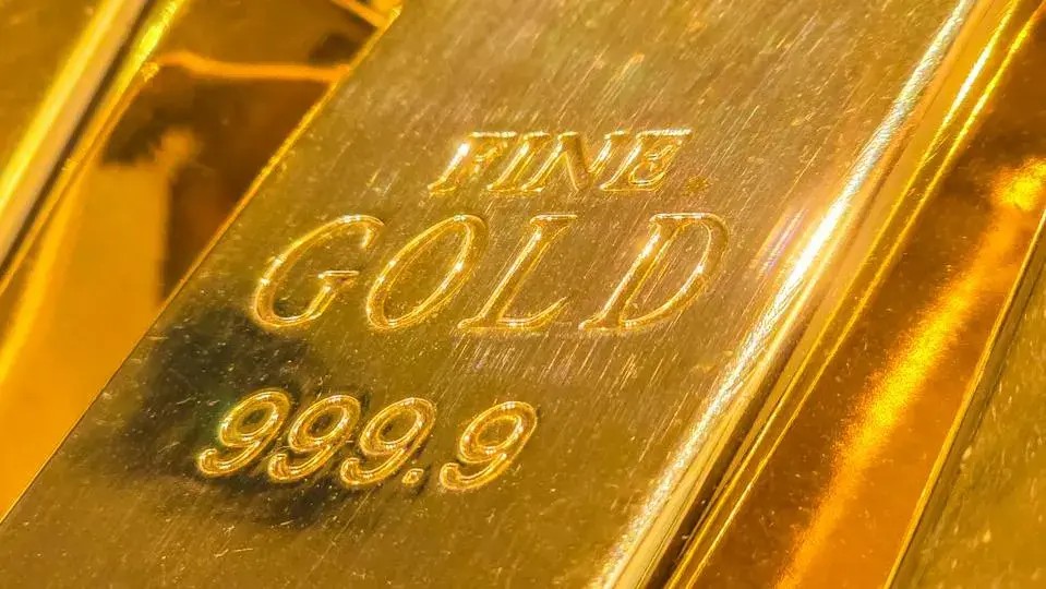 Las razones por las que el oro y la plata han caído fuertemente en ...