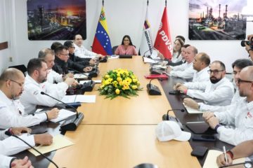 Delcy Rodr&iacute;guez se reuni&oacute; con autoridades de PDVSA: Evaluaron planes para impulsar la producci&oacute;n de hidrocarburos