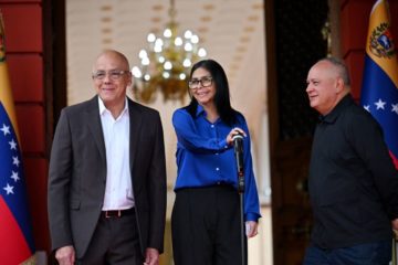 Venezuela &laquo;se abre a un nuevo momento pol&iacute;tico&raquo; de entendimiento, afirma la Presidenta interina