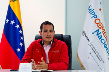 Luis Antonio Villegas ser&aacute; el titular: Fusionan Ministerios de Industria y Comercio Nacional