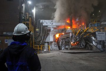 Estiman que reformas a las leyes de Hidrocarburos y Miner&iacute;a reactiven las empresas b&aacute;sicas en Bol&iacute;var