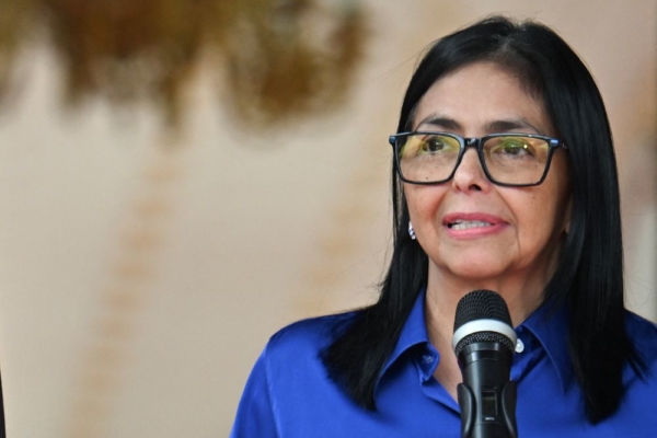 Presidenta (e) Delcy Rodr&iacute;guez: &laquo;Ya basta de las &oacute;rdenes de Washington sobre pol&iacute;ticos en Venezuela&raquo;