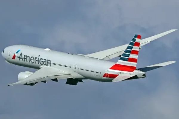 American Airlines planea reanudar los vuelos de EE. UU. a Venezuela a la espera de la aprobaci&oacute;n del gobierno, indica Reuters
