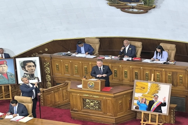 Reforma a la Ley de Hidrocarburos es aprobada en la AN en primera discusi&oacute;n