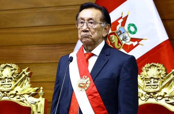 Jos&eacute; Mar&iacute;a Balc&aacute;zar es el octavo presidente peruano en una d&eacute;cada