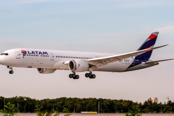 Latam Airlines reinici&oacute; operaciones en la ruta Bogot&aacute;-Caracas
