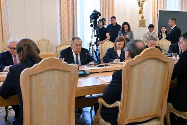 Lavrov y el canciller cubano llaman a EEUU al di&aacute;logo y a renunciar al bloqueo naval