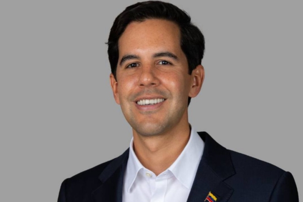 Delcy Rodr&iacute;guez designa a Oliver Blanco como viceministro para Europa y Am&eacute;rica del Norte