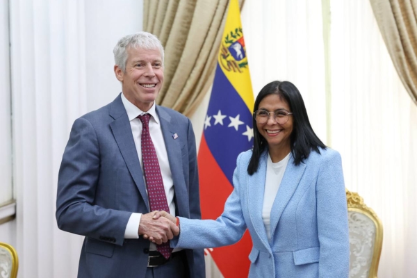 EE.UU. y Venezuela acuerdan di&aacute;logo para estabilizar el mercado energ&eacute;tico regional y suministro seguro de hidrocarburos