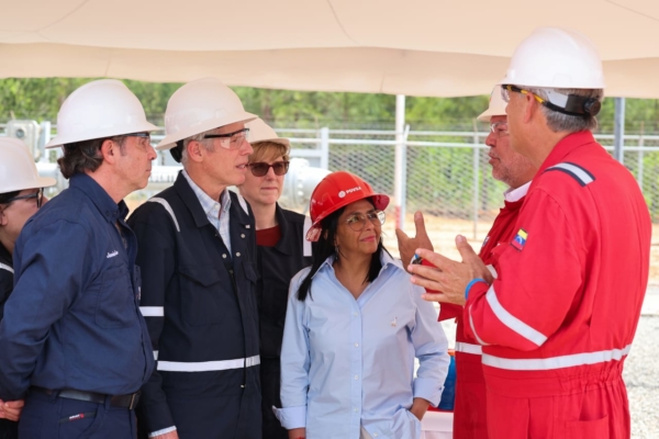 Delcy Rodr&iacute;guez: &ldquo;Me siento muy contenta de que el camino con EE.UU. sea una agenda de respeto&rdquo;