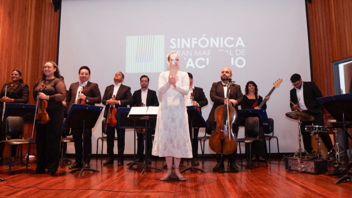 Asociaci&oacute;n Bancaria de Venezuela entrega premio a la investigadora venezolana Dra. Carlota P&eacute;rez