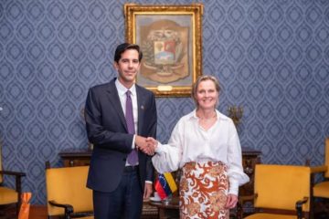 Venezuela apuesta por una &laquo;nueva agenda&raquo; de cooperaci&oacute;n con Pa&iacute;ses Bajos