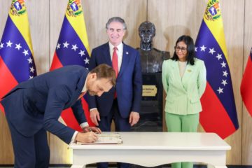 Acuerdo petrolero entre Shell y Venezuela desarrollar&aacute; unidades de producci&oacute;n en Monagas