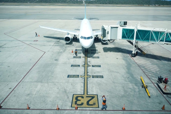 El vuelo n&uacute;mero 119: Llegaron a Venezuela 126 migrantes repatriados desde Miami