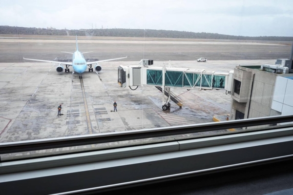 Llegaron a Venezuela m&aacute;s de 120 migrantes en un vuelo procedente de EEUU