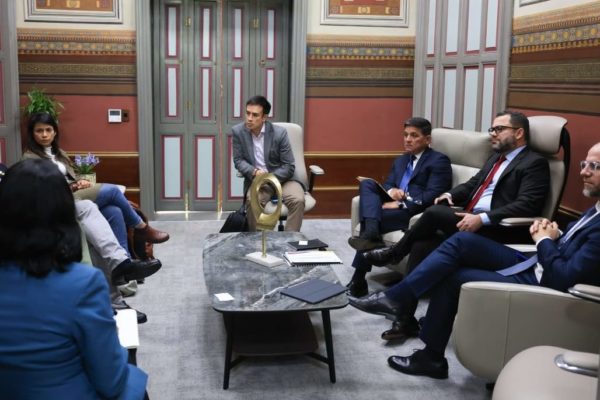 Pdvsa y Ecopetrol ratifican alianza para exportaci&oacute;n de gas venezolano