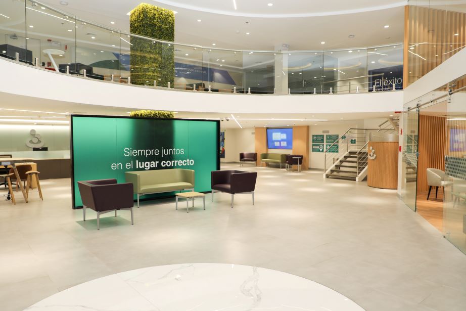 Banesco reinaugur&oacute; su agencia del CCCT con nuevo dise&ntilde;o y propuesta innovadora