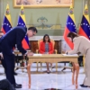 Venezuela y EE.UU. firman acuerdos para desarrollar proyectos petroleros y gas&iacute;feros en Monagas, Anzo&aacute;tegui y Barinas