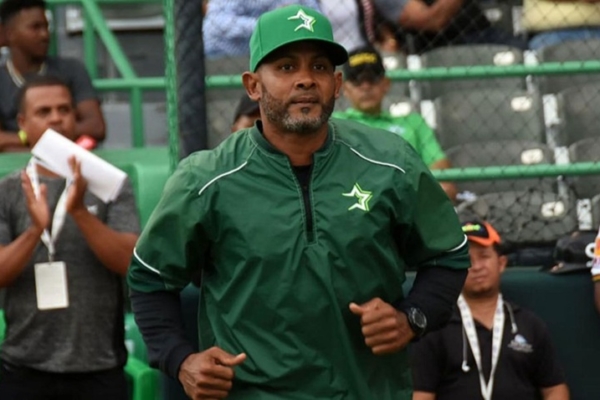 Fernando Tatis dirigir&aacute; a Tiburones de La Guaira en la temporada 2026-2027 de la LVBP