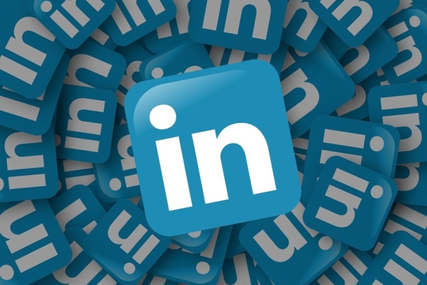 Linkedin paga hasta US$ 150 por hora a profesionales para entrenar Inteligencia Artificial