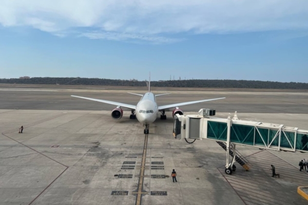 Llegaron a Venezuela 320 migrantes en un vuelo de repatriaci&oacute;n procedente de EEUU