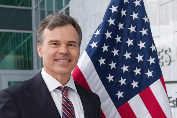 Nuevo encargado de Negocios de EEUU, John Barrett, llega a Venezuela