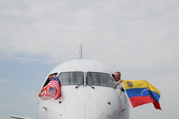 Aterriza en Venezuela el primer vuelo comercial directo de EE.UU. tras 7 a&ntilde;os de suspensi&oacute;n