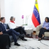 Delcy Rodr&iacute;guez acuerda reforzar cooperaci&oacute;n humanitaria con autoridades de la Cruz Roja internacional