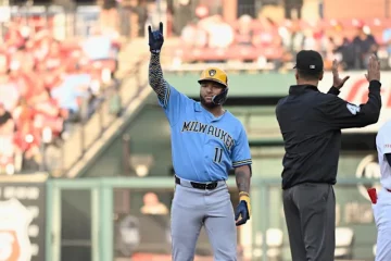 Jackson Chourio volvi&oacute; por todo lo alto con Milwaukee