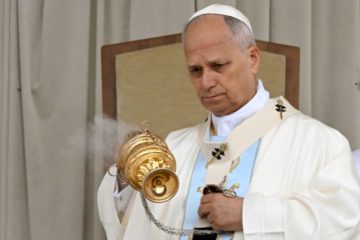 Le&oacute;n XIV critica un modelo ec&oacute;nomico que prefiere el comercio de armas ante el respeto a la vida