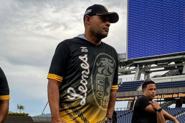 Lipso Nava suena con fuerza para Leones del Caracas
