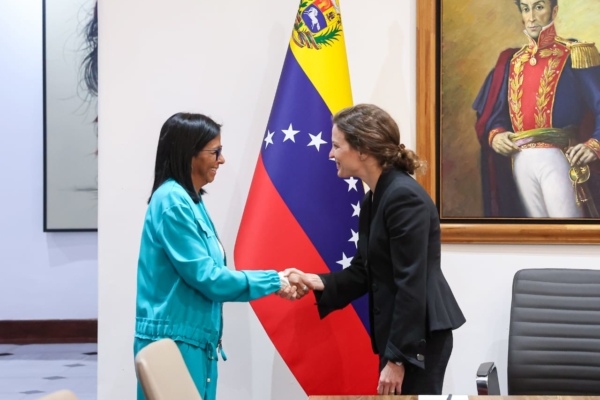 Exploraron avances econ&oacute;micos de Venezuela: Delcy Rodr&iacute;guez se re&uacute;ne con autoridades del Banco Mundial