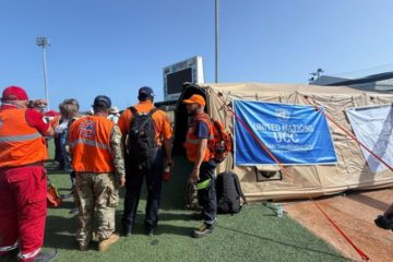 ONU instala tres hospitales de campa&ntilde;a en La Guaira tras terremotos
